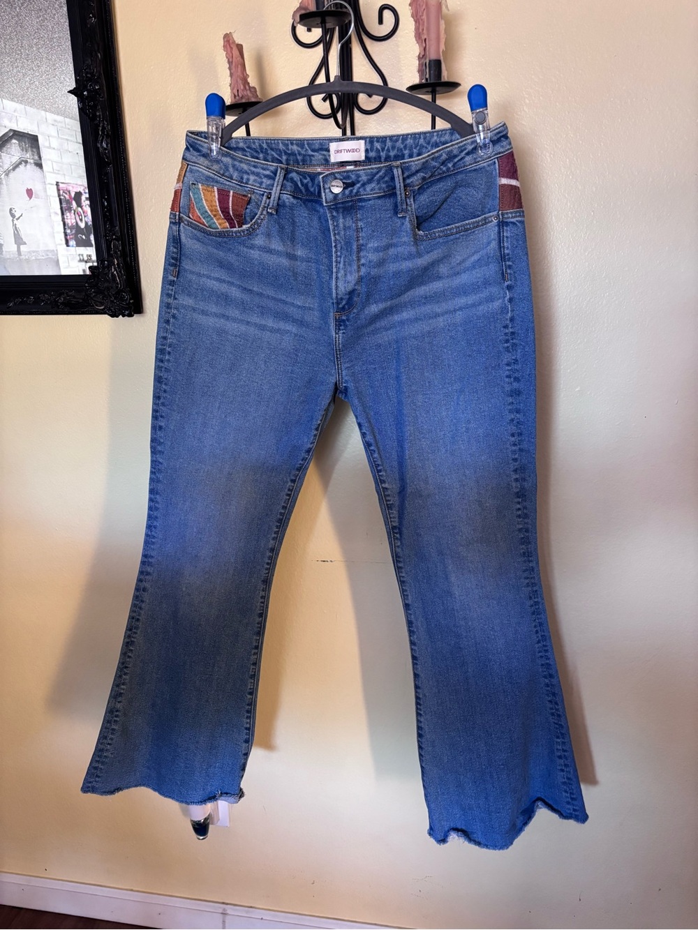 DRIFTWOOD Flare Jeans w/ embroidered back and pocket Free People sz 33